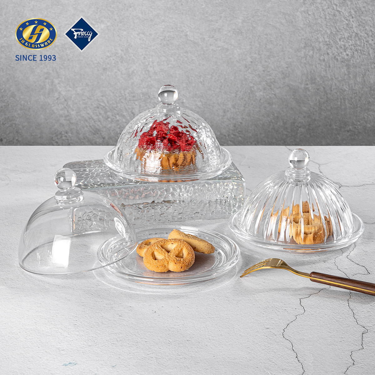 Glass Cake Plate with Dome Lid - Mini Dessert Cloche for Home & Cafe
