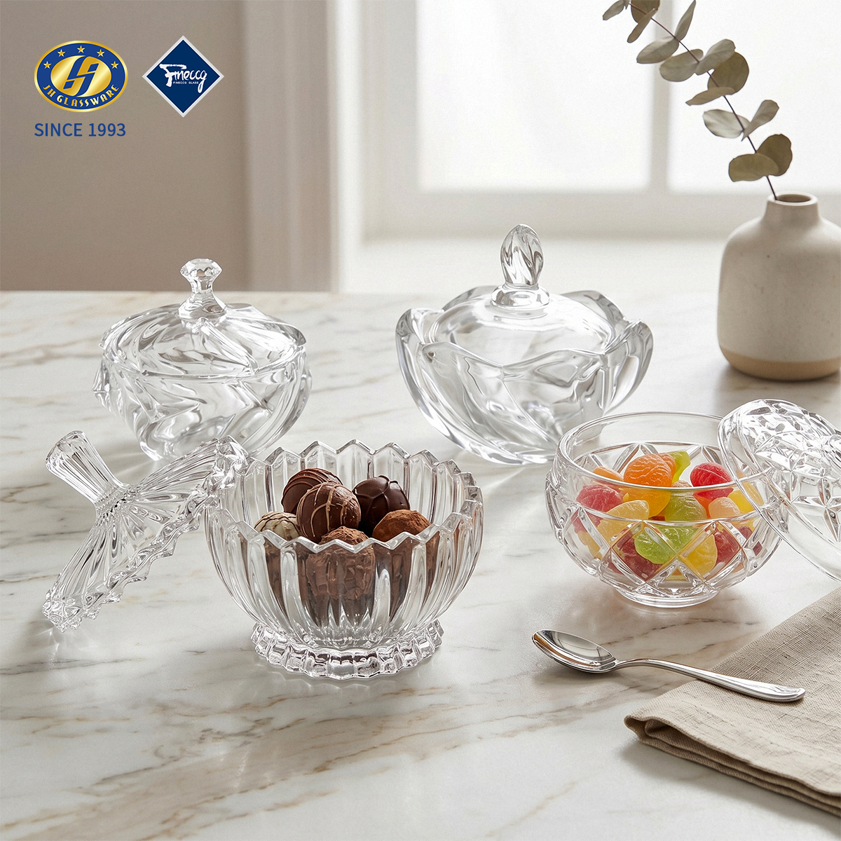 Embossed Lead-Free Glass Candy Jar With Lid Clear Decorative Nut Snack Storage Container For Wedding Home Table Decor